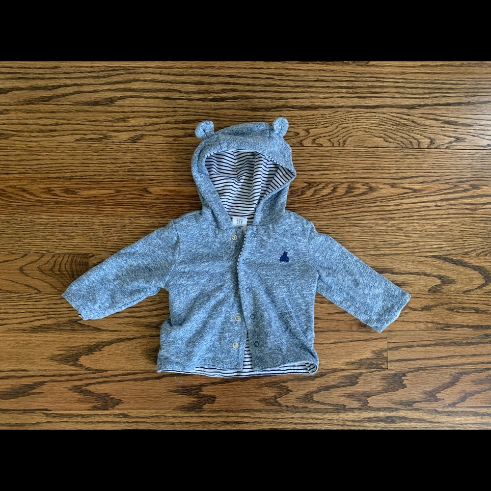 Baby GAP 3-6M sweat jacket